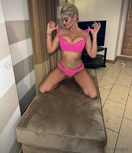 Danniella Westbrook セックスモデル 写真