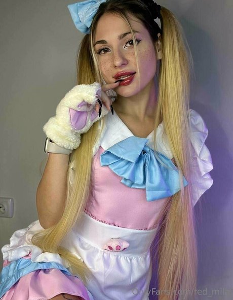 セクシーなブルネットのオンリーファンズ ホット裸 写真