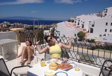 Robyn Richford ポルノスター ヌード 写真