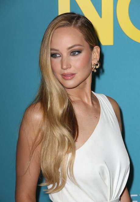 巨乳タトゥーオンリーファンズ ポルノ ギャラリー