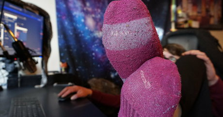 ストリップショー オンリーファンズ ポルノ 写真