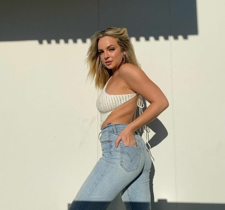 日本の熟女オンリーファンズ 無料セクシー 写真