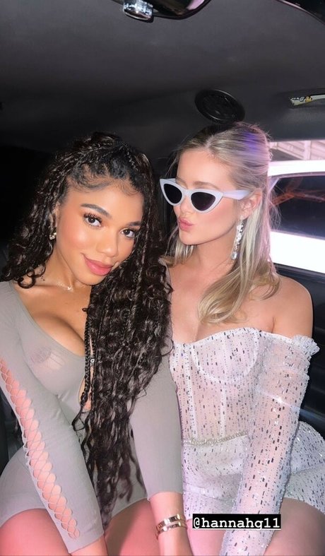 Teala Dunn 裸のモデル 写真