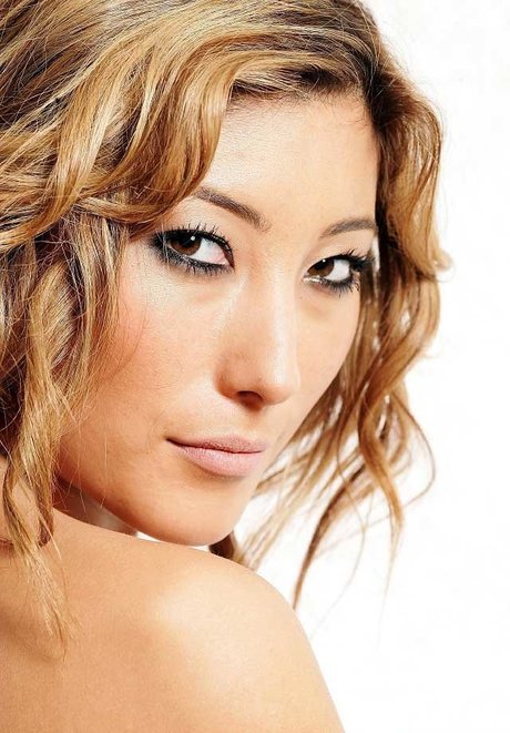Dichen Lachman 最高の女優 写真