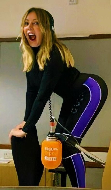 大きなプッシー唇オンリーファンズ xxx 画像