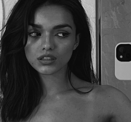 柔軟なティーンオンリーファン セクシーヌード 写真