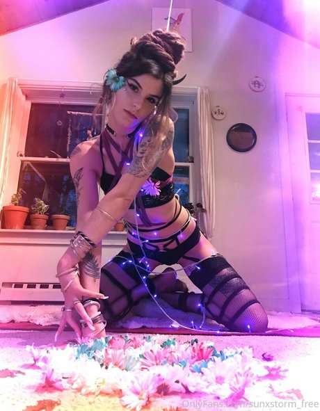 mimi f0xxx free 素敵なモデル 写真