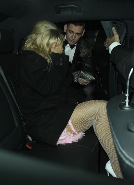 Catherine Tyldesley 裸のモデル 写真