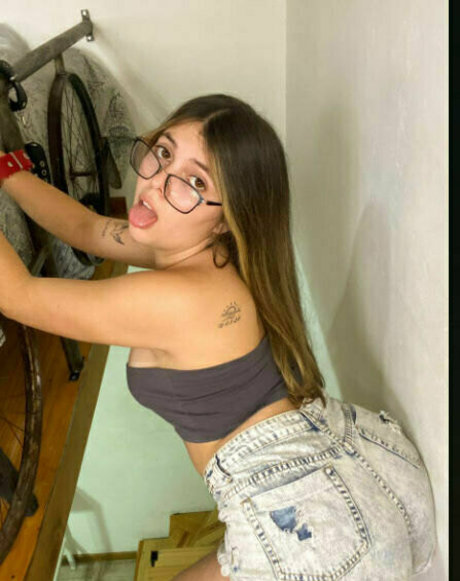 hotfoox ポルノモデル 画像