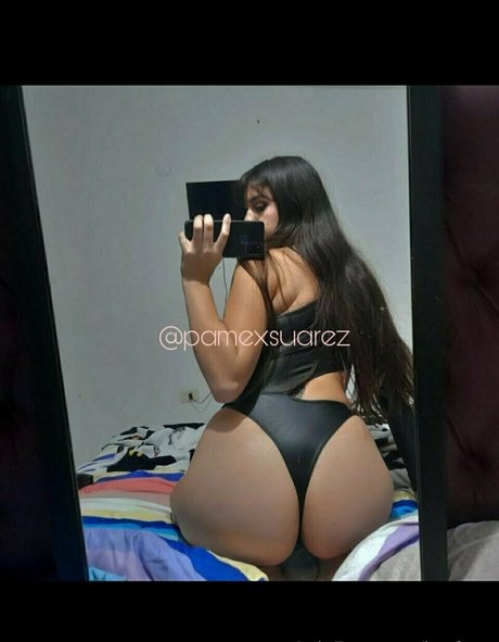 hotfoox ヌードのポルノスター 写真