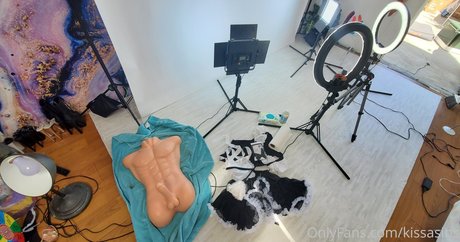 ティーンフィンガリングオンリーファンズ ポルノ 画像