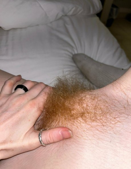 feetiecutieee スター 裸 写真