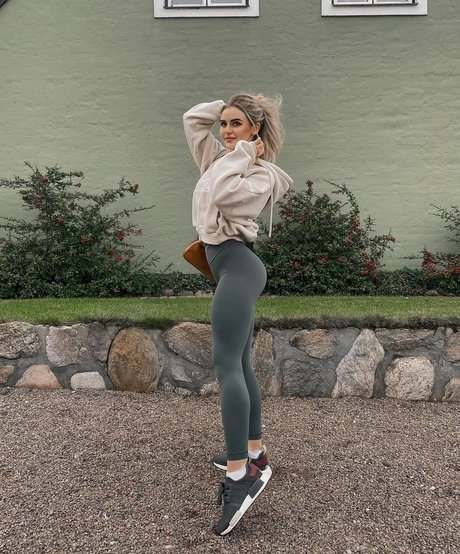 Anna Nystrom アダルトスター ギャラリー