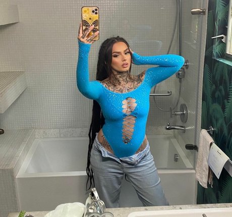 Zhavia ホット女優 画像