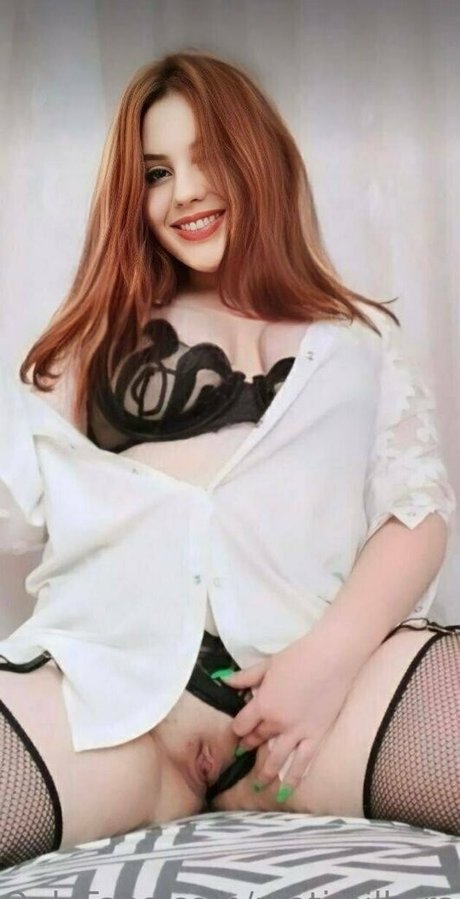 レズビアン乱交オンリーファンズ ヌード 写真