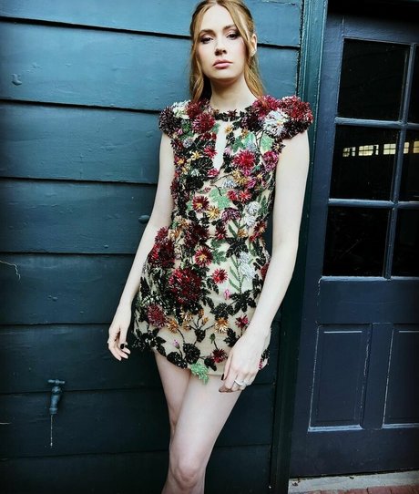 Karen Gillan ポルノスター 裸 写真