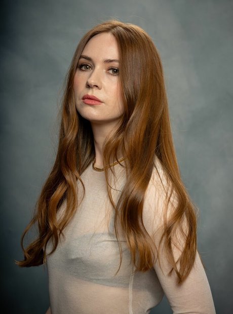 Karen Gillan ポルノスター 美しい 写真