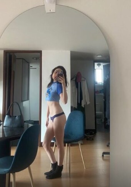 Melissa Fernandes エロティック女優 画像