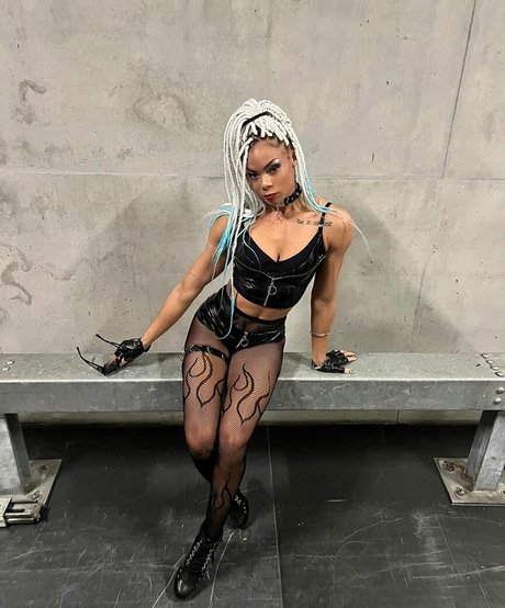 アマチュアブロンドオンリーファンズ セックス 画像