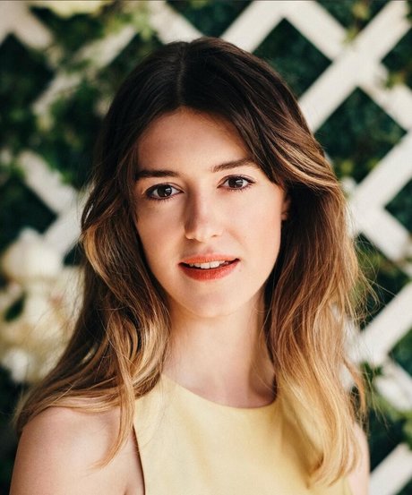 Daisy Edgar Jones HDモデル 写真