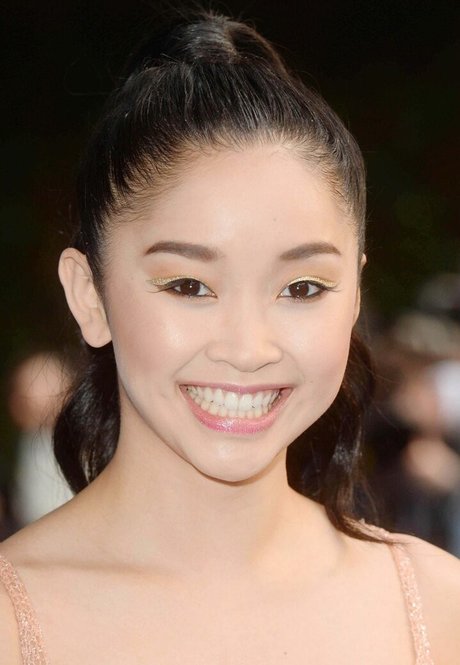 赤毛の痩せたオンリーファンズ 無料セクシー 写真