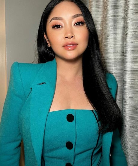 Lana Condor 無料女優 アーカイブ