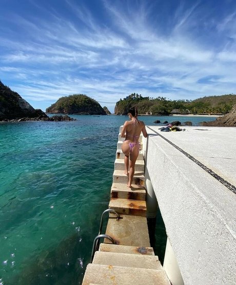 ブルネットのPOV オンリーファンズ 無料セクシー 写真