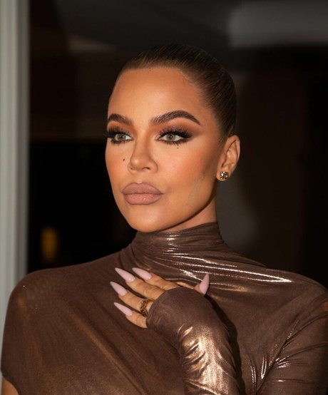 Khloe Kardashian ポルノ女優 ギャラリー