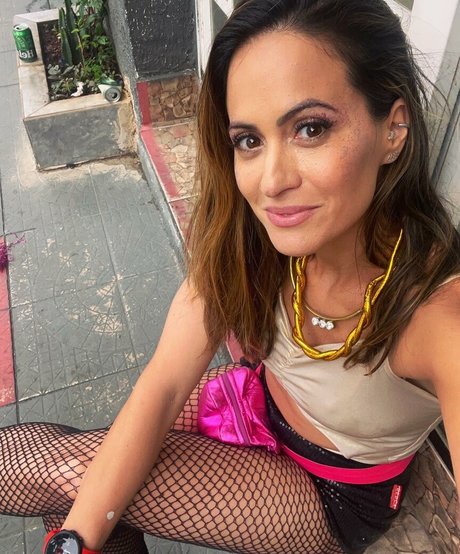 肉厚熟女オンリーファンズ アートポルノ ギャラリー