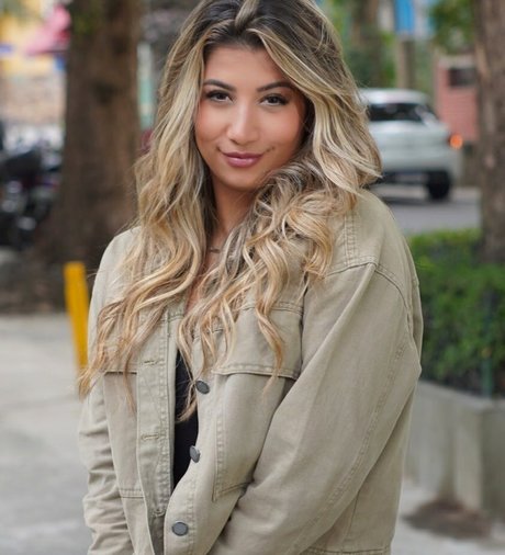 Paloma Tocci プロフィール写真