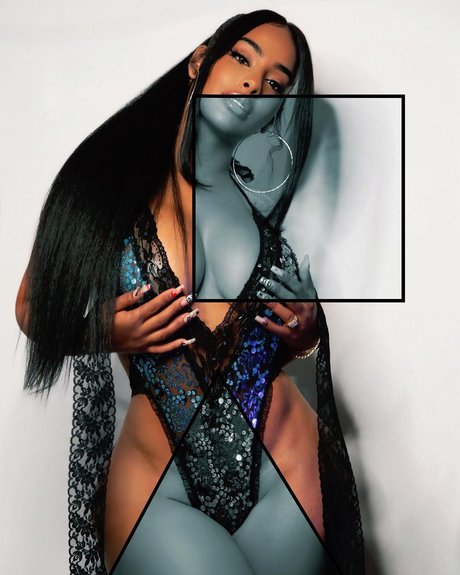 大学のアジア人オンリーファンズ 美しいxxx 画像