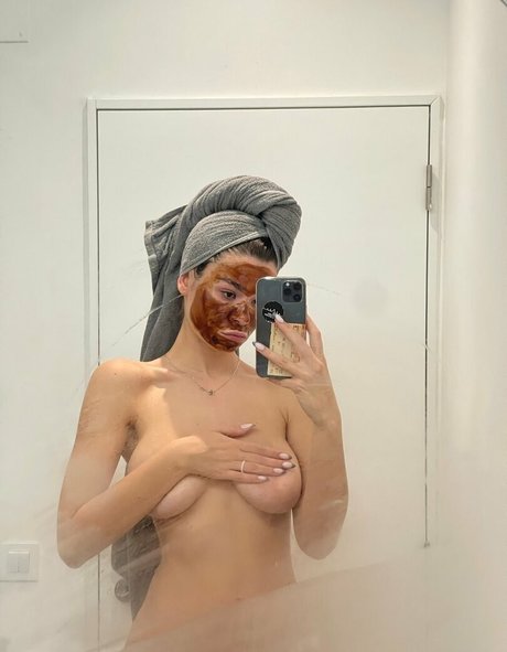 Lina Tsapova トップポルノスター 写真