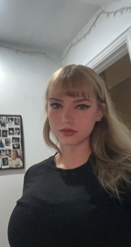 Mikahhlynn トップ女優 写真