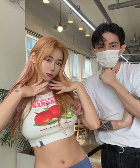 かわいいブロンドのオンリーファンズ 無料裸 アーカイブ