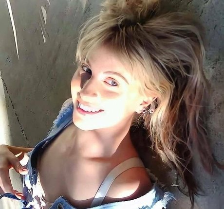 レズビアン誘惑オンリーファンズ 無料ポルノ ギャラリー