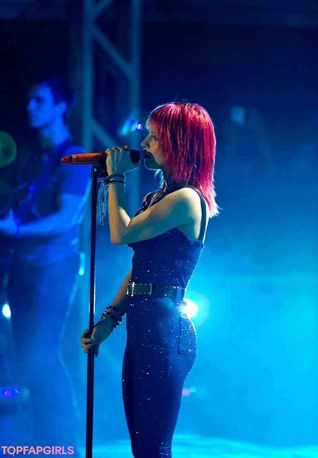 スペードのクイーン オンリーファンズ パーフェクト ギャラリー