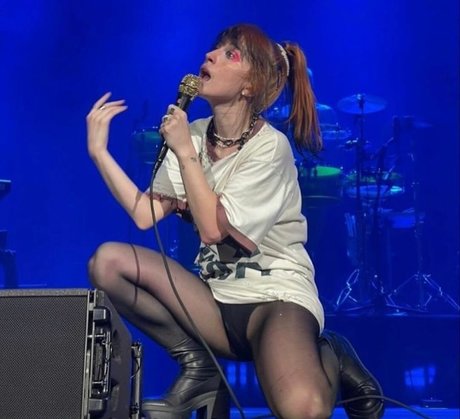 アナルファックオンリーファンズ ポルノ 写真