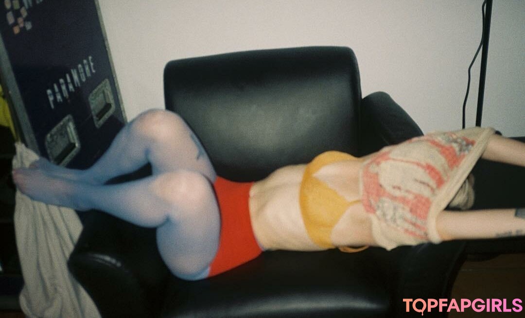 レズビアン誘惑オンリーファンズ 無料エロ アーカイブ