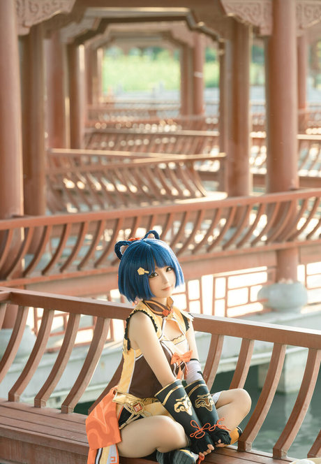 コスプレ フェムボーイ オンリーファンズ ヌード 写真