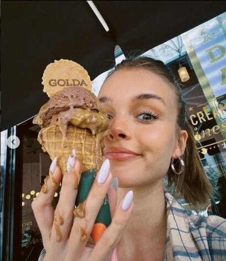 パンストオンリーファンズ ポルノグラフィック 写真