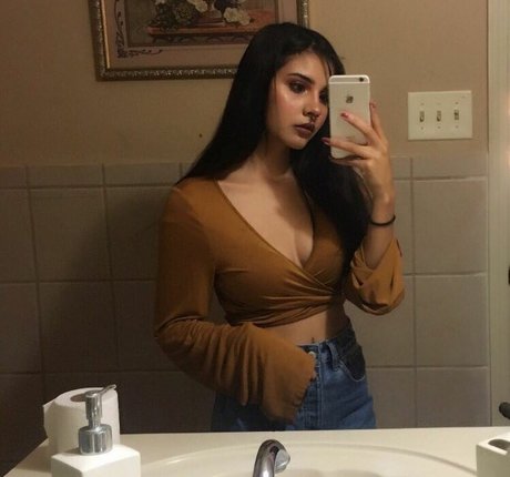 アジアの無料オンリーファンズ アダルト無料 写真