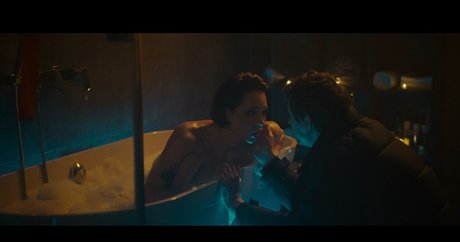 熟女 2P オンリーファンズ ポルノグラフィック 画像