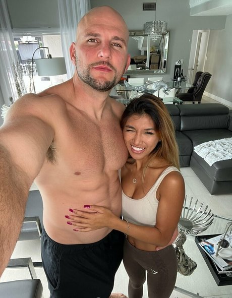 サマートランスオンリーファンズ トップ 画像