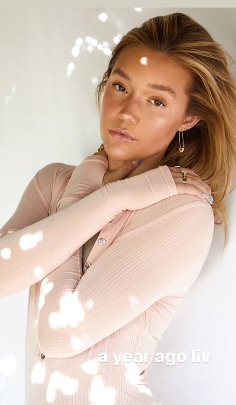 パンストオンリーファンズ 無料セクシー 画像