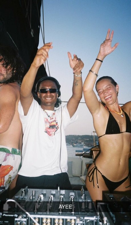 アマチュア寝取られオンリーファンズ えろた 写真