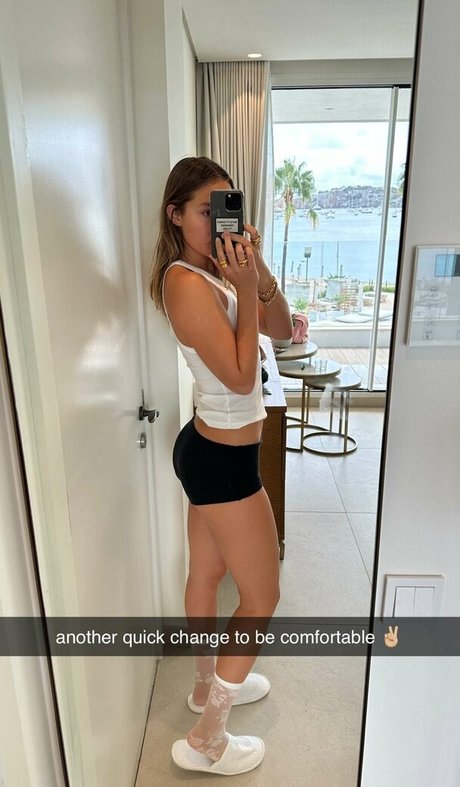 かわいいブロンドのオンリーファンズ 無料xxx 画像