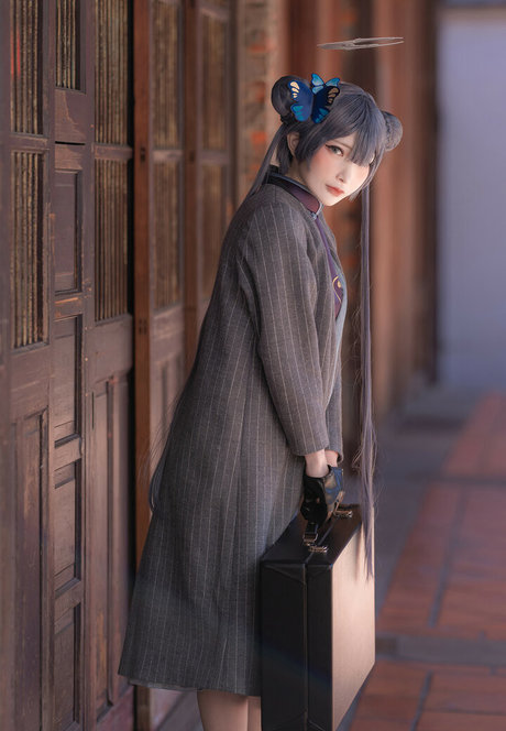 日本の熟女オンリーファンズ ポルノ ギャラリー