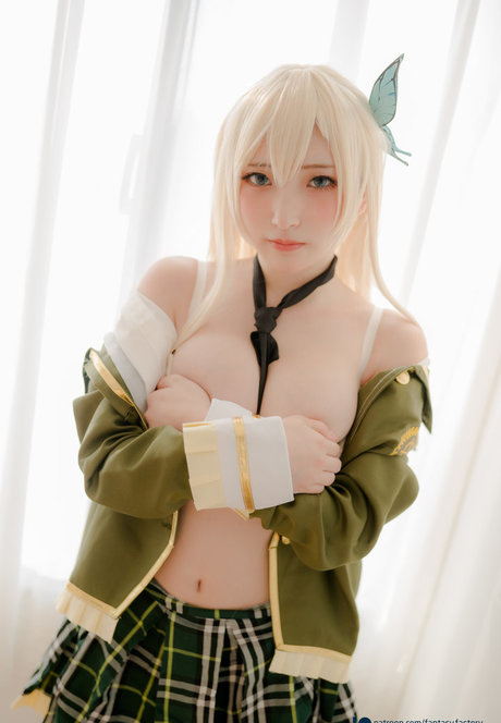 軍事オンリーファンズ セクシー 画像