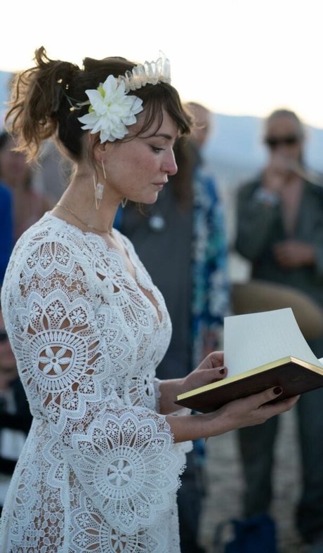 Milana Vayntrub 美しいポルノスター ギャラリー