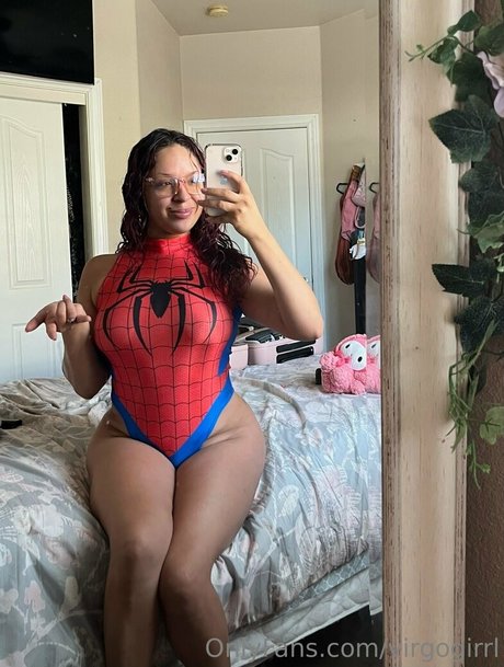 Virgogirrl 独占ポルノスター 写真